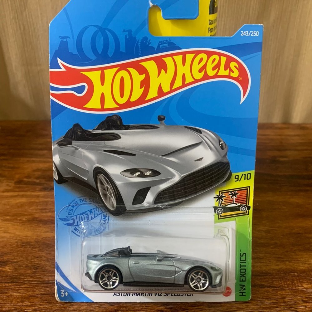 Hot Wheels Exotics Aston Martin V12 Speedster - Mattel